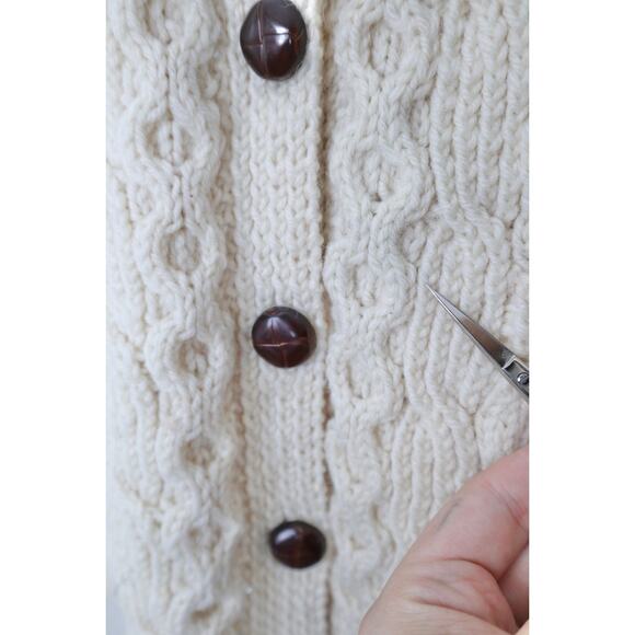 Vintage Handknit Cable Hand Knit Cardigan Sweater Carrick On Suir Ireland - Picture 8 of 14